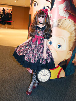 Lolita, Lolita Fashion Wiki