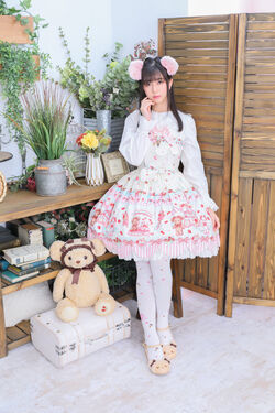 Sweet Lolita, Lolita Fashion Wiki