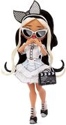 Starlette's second outfit