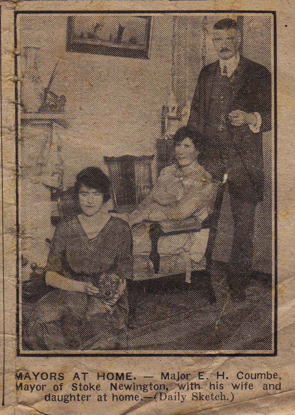 Coumbe EHC. Wife Ada. Dau. Nancy.jpg