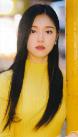LOONA ゴウォン シネマセオリー LOONA - Cinema Theory: Up & Line : r/kpop