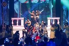 220602 Queendom 2 Naver POSE LOONA 2.png (1.56 MB)