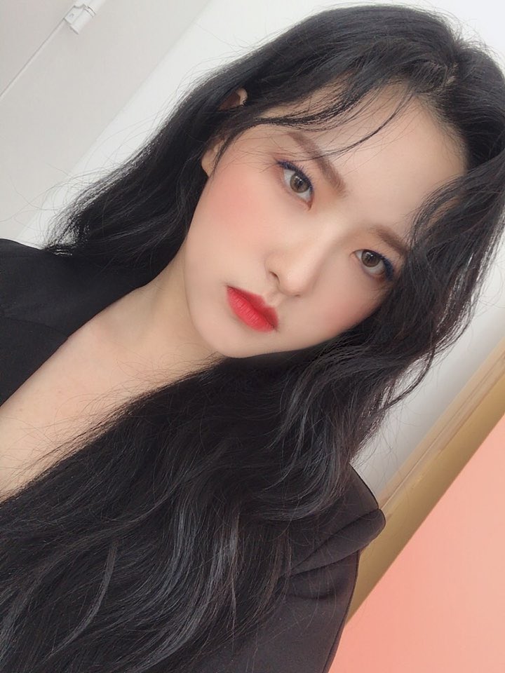 Olivia Hye/Facts | LOOΠΔ Wiki | Fandom