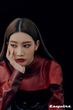 Kim Lip Esquire Korea 3