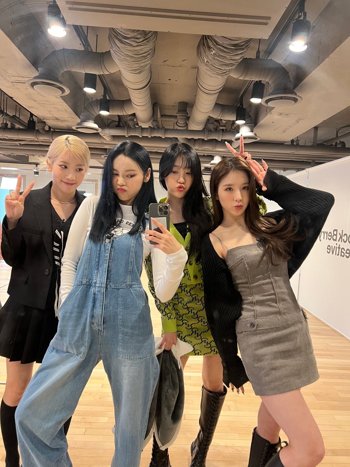 ODD EYE CIRCLE⁺ | LOOΠΔ Wiki | Fandom