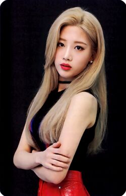 ARTMS LOONA KimLip 김립 キムリプ サイン入りサノクトレカ hqdefault.jpg