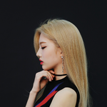 “당신이 알지 못했던 새빨간 입술의 소녀” (The girl who wears red lips You’ve never known before) Kim Lip #4