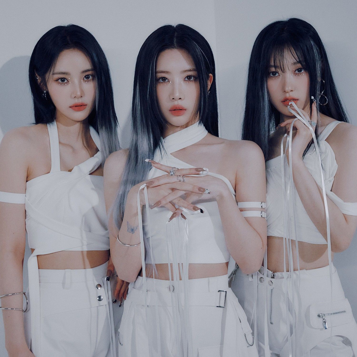 ODD EYE CIRCLE | LOOΠΔ Wiki | Fandom