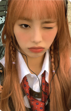 「高評価！」注目のレビュ Howl] | LOOΠΔ Wiki | Fandom K-POP・アジア