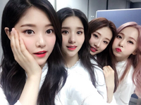 17.04.30 Backstage at Inkigayo for "Sonatine"