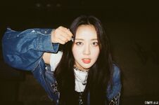 Yves Not Friends Naver MV BTS 7