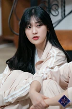 220510 Naver Queendom 2 BTS Choerry.jpg (186 KB) 22.05.10