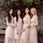 LOONA 1-3 Love and Evil group photo 2