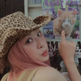 Yves Tik Tok page image