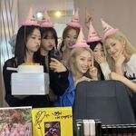 22.07.02 (With YeoJin, JinSoul, Choerry, Go Won, and Olivia Hye)