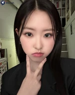 (Check out the Loossemble’s HyeJu’s selfie!)