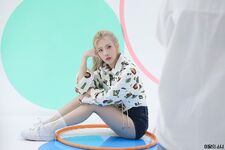 LOONA HULA HOOP StarSeed BTS 6