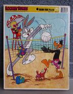 LOONEY TUNES tray puzzle Bugs Bunny volleyball Daffy Duck kids jigsaw Tweety