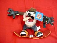 LOONEY TUNES TAZ on SKATEBOARD - 1998 - ORIG TAGS - NEVER PLAYED WITH