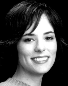 Parker Christian Posey en el , año en que se estrenó el episodio en el que sale.