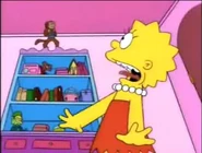 Lisa asustada por Mojo