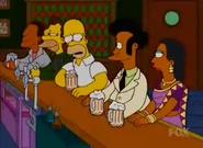Apu celebrando su Aniversario