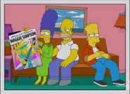 Los Simpson 21 años después. Maggie tiene 22, Marge tiene 55 y Homer tiene 57, Bart tiene 31. Maggie se convirtió en una cantante, y Marge teniendo una revista con Maggie en la portada.