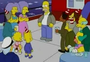 Homer en la fiesta que le organizo Marge