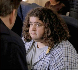 6x01-g3-3-Hurley