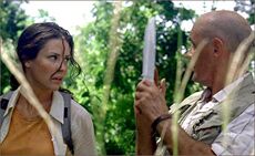 1x04-g5-3-Locke-Kate.jpg