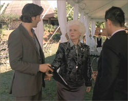 6x11-g6-3-Desmond-Eloise.jpg