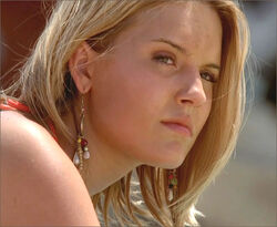 1x02-g2-1-Shannon.jpg