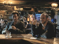 6x11-g4-1-Desmond-Charlie.jpg