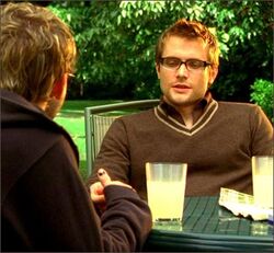 1x07-fb4-3-Charlie-Liam.jpg