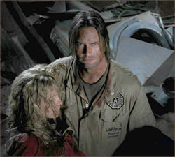 6x01-g6-2-Sawyer.jpg