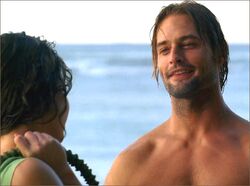 1x08-g1-3-Kate-Sawyer.jpg