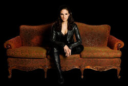 Anna-Silk-as-Bo