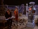 Lost-in-Space-The-Prisoners-of-Space-4-300x228