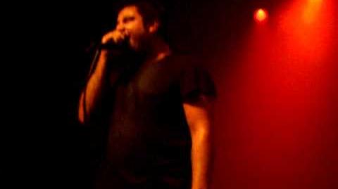 Deftones_-_Melanie_"New_Music"_(Front_Row_View)_Live_@_The_Ventura_Theatre_Sept_08'