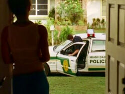 The fugitive marries a police officer ("")