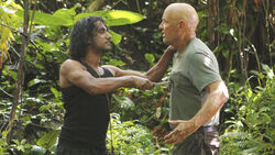 6x06-Sayid-sticht-Locke