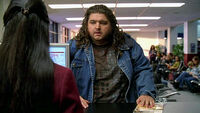 5x06-hurley-airport-flight-316