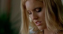 Shannon le dice a Boone que Bryan se ha llevado el dinero.
