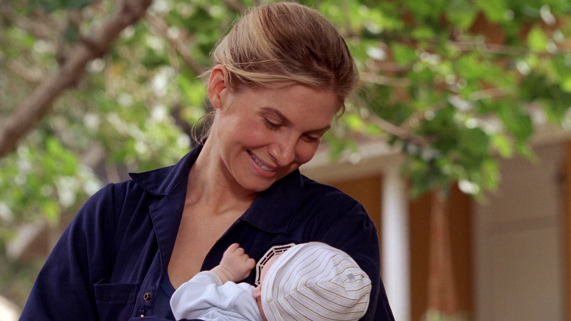 5x09 juliet holding baby ethan Кто такой итан в остаться в живых