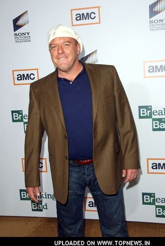 Dean Norris, Scandal Wiki