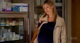 3x22-sarahpregnant