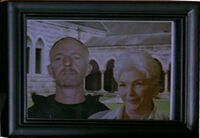 La Sr.ª Hawking con el Hermano Campbell.