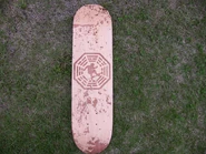 Skateboard1.jpg (255 kio) Planche gravée au laser