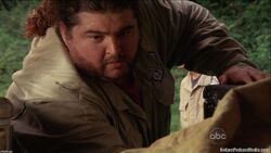 5x13-hurley-entdeckt-leiche