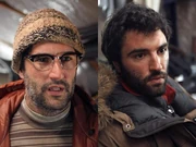 I due tecnici della stazione d'ascolto:  (a sinistra), e  (a destra)